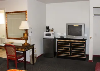 Budget Host Golden Wheat Motel hotel thumbnail 7
