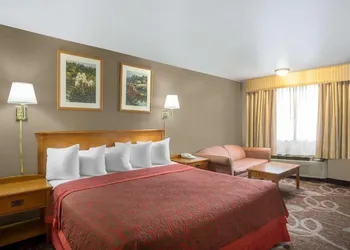 Royal Inn Provo hotel thumbnail 3