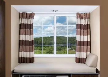 Microtel Inn & Suites by Wyndham Ozark hotel thumbnail 5
