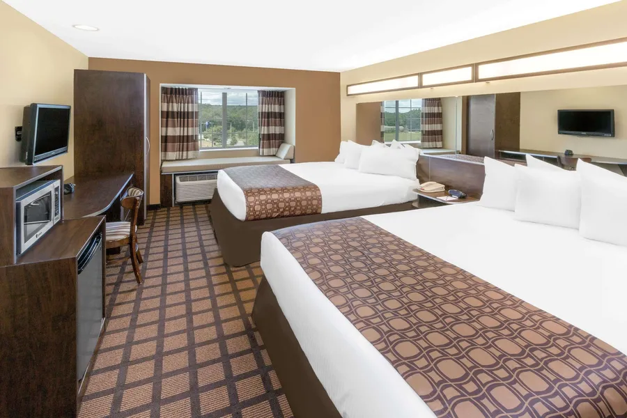 Microtel Inn & Suites by Wyndham Ozark hotel detail image 6