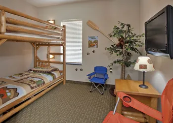 Holiday Inn Express Hotel & Suites Pittsburg by IHG hotel thumbnail 4