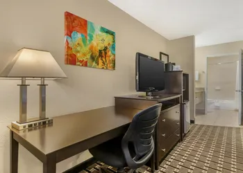 Best Western Plus Pleasanton Inn hotel thumbnail 5