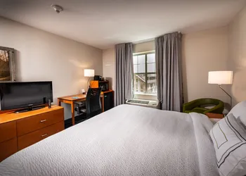 Fairfield Inn & Suites by Marriott New Bedford hotel thumbnail 7