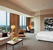 Sheraton Greensboro at Four Seasons hotel detail image 4
