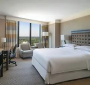 Sheraton Greensboro at Four Seasons hotel detail image 5