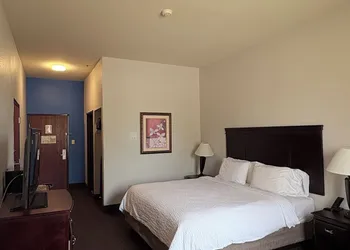 Country Inn & Suites by Radisson, Terrell hotel thumbnail 4