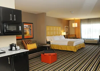 Holiday Inn Express Covington-Madisonville by IHG hotel thumbnail 4