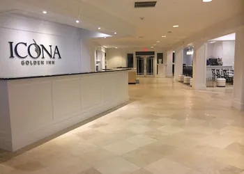 ICONA Avalon hotel thumbnail 4