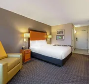 La Quinta Inn & Suites by Wyndham New Orleans Airport hotel detail image 4
