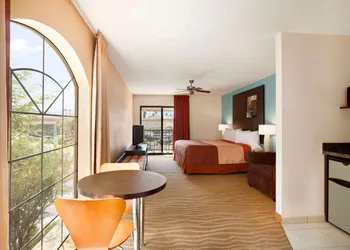 Super 8 by Wyndham Indio hotel thumbnail 5