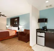 Super 8 by Wyndham Indio hotel detail image 7