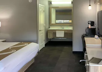 Quality Inn Chico hotel thumbnail 7
