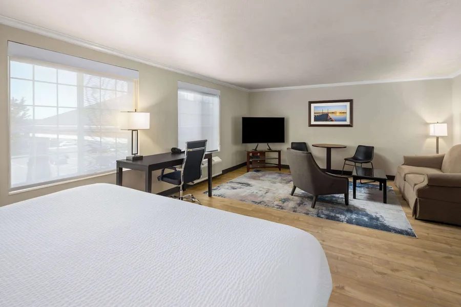 Ramada by Wyndham Moses Lake hotel detail image 6
