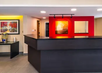Comfort Inn Amherst hotel thumbnail 7