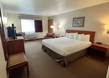 Serena Inn & Suites - Sundance hotel thumbnail 4