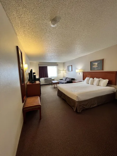 Serena Inn & Suites - Sundance hotel detail image 6