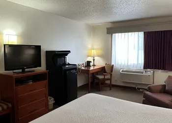 Serena Inn & Suites - Sundance hotel thumbnail 8