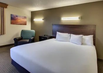 EverSpring Inn hotel thumbnail 6