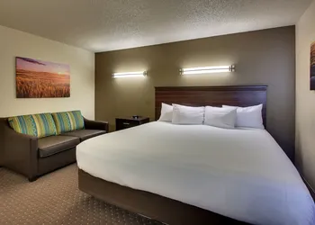 EverSpring Inn hotel thumbnail 7