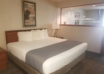 Shilo Inn Suites - Salem hotel thumbnail 8