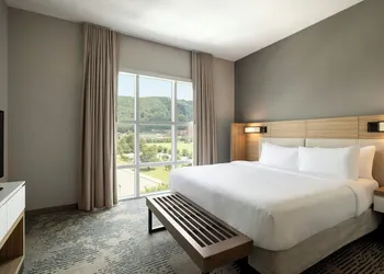 SpringHill Suites by Marriott Roanoke hotel thumbnail 8