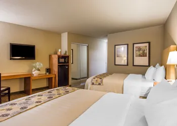 Gaia Hotel & Spa Redding, an Ascend Collection Hotel hotel thumbnail 5
