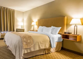 Gaia Hotel & Spa Redding, an Ascend Collection Hotel hotel thumbnail 7