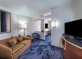 Fairfield by Marriott Inn & Suites Tulsa Downtown Arts District hotel thumbnail 8