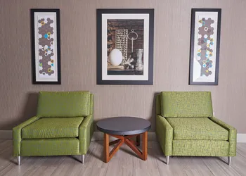 Holiday Inn Express Charleston-Civic Center by IHG hotel thumbnail 4