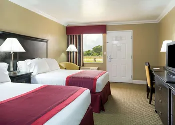 Ramada by Wyndham Lake Placid hotel thumbnail 4