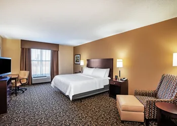 Holiday Inn Ardmore I-35 by IHG hotel thumbnail 6