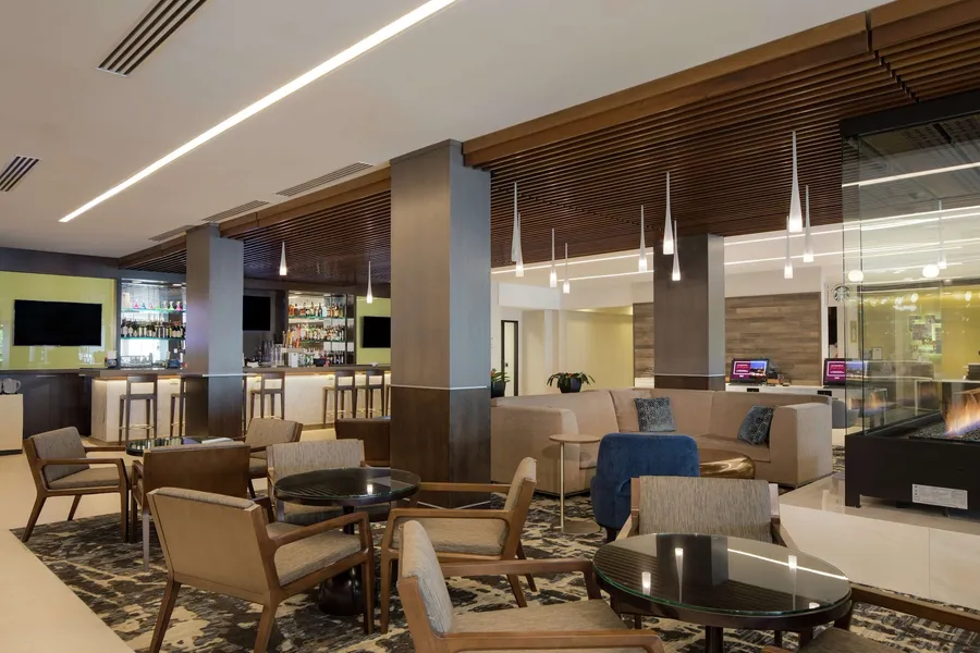DoubleTree by Hilton Hotel Syracuse hotel detail image 2