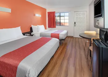 Motel 6 Thousand Oaks, CA hotel thumbnail 6