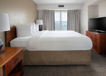 Residence Inn by Marriott Rogers hotel thumbnail 7