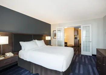 Holiday Inn & Suites Grande Prairie Conference Center by IHG hotel thumbnail 4
