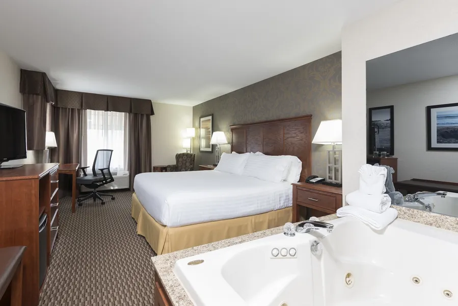 Holiday Inn Express Holland by IHG hotel detail image 2