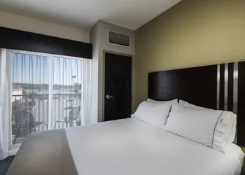 Holiday Inn Express & Suites Conway by IHG hotel thumbnail 2