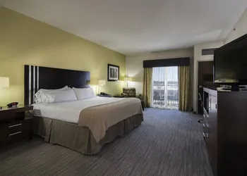 Holiday Inn Express & Suites Conway by IHG hotel thumbnail 3