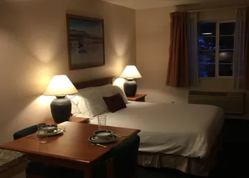 3 Peaks Lodge hotel thumbnail 3