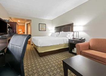 Clarion Inn Cranberry Township hotel thumbnail 6