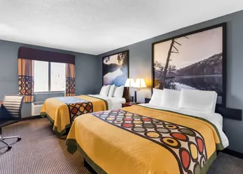 Super 8 by Wyndham Bloomington University Area hotel thumbnail 5