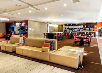 Courtyard Lexington Keeneland/Airport hotel thumbnail 3
