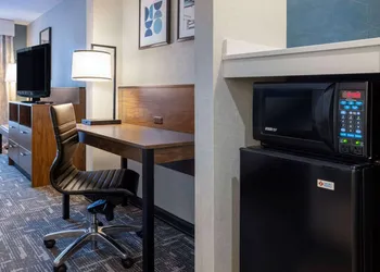 Wingate by Wyndham Vineland/Millville hotel thumbnail 8