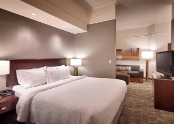 Springhill Suites by Marriott Thatcher hotel thumbnail 6