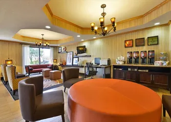 Hampton Inn Sturgis-Lagrange Area hotel thumbnail 5