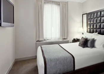 Distrikt Hotel New York City, Tapestry Collection by Hilton hotel thumbnail 6