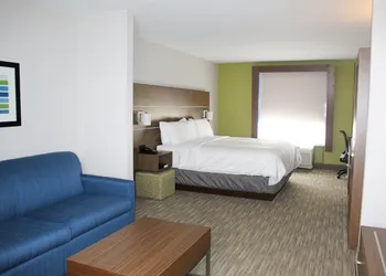 Holiday Inn Express & Suites Martinsville by IHG hotel thumbnail 5