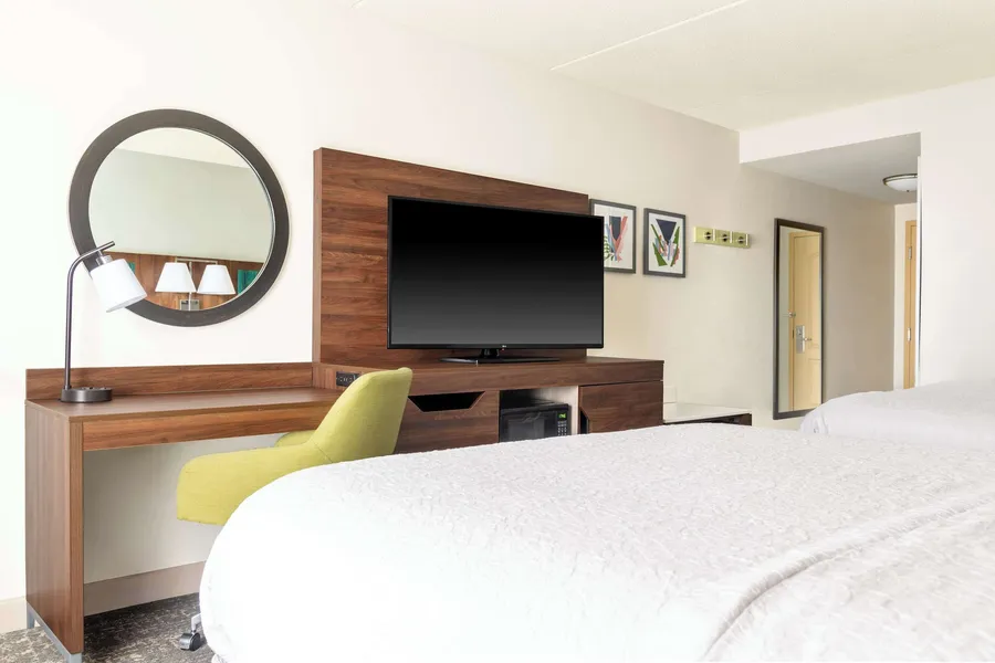 Hampton Inn & Suites Brookings hotel detail image 6