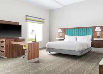 Hampton Inn & Suites Brookings hotel thumbnail 8