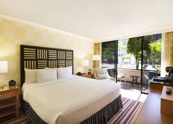 Pinnacle Hotel Harbourfront hotel thumbnail 8